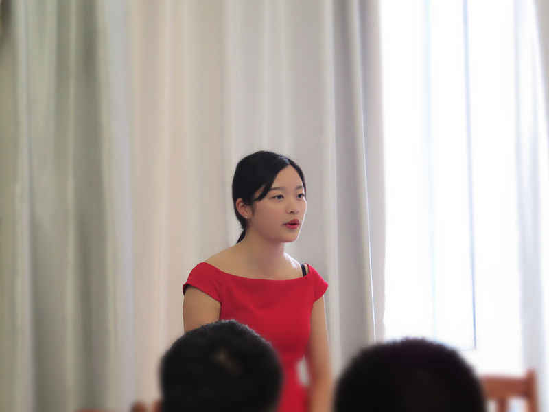 雷竞技雷老板第四期研究生学术沙龙顺利举行