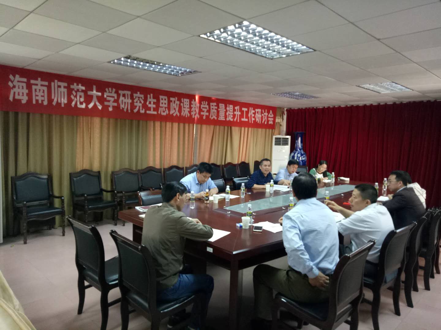 我校召开研究生思想政治理论课教学质量提升工作研讨会