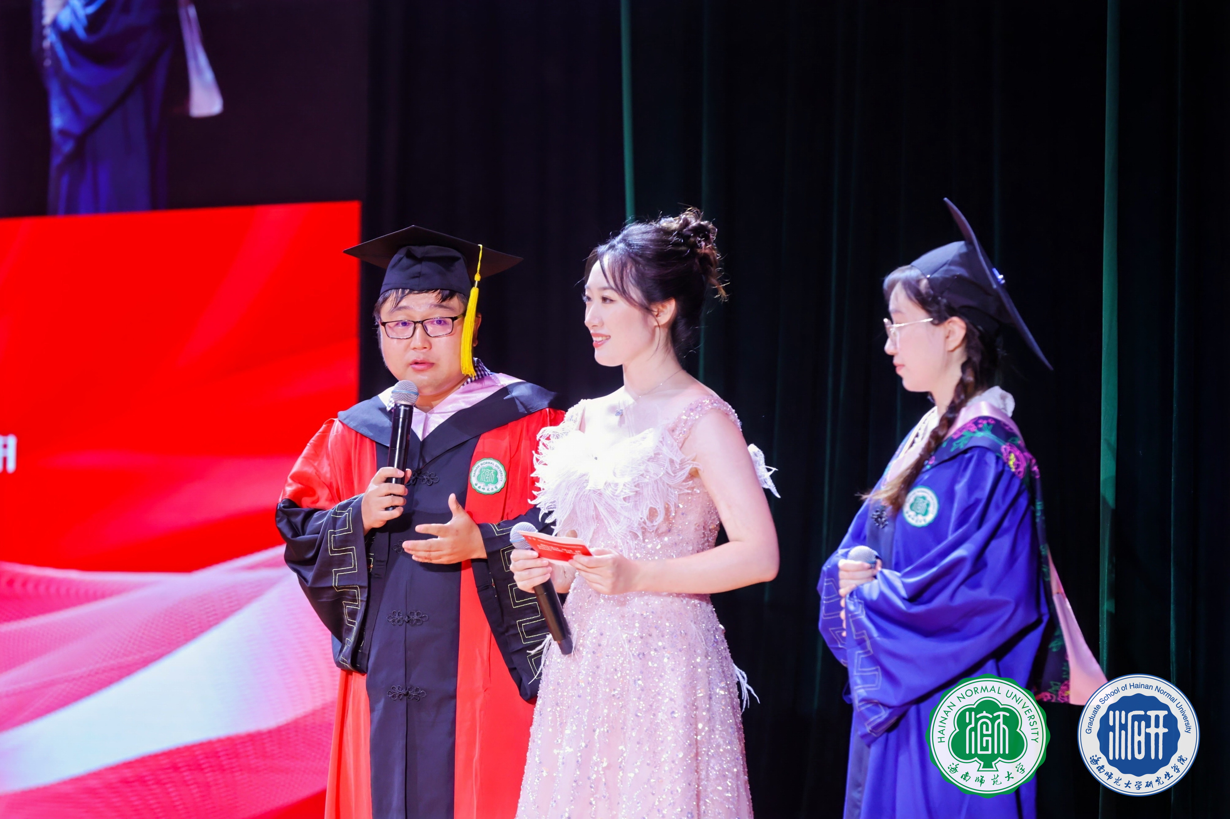 凤凰花开日 共论鸿鹄志 雷竞技雷老板举行2024届研究生毕业典礼暨学位授予仪式